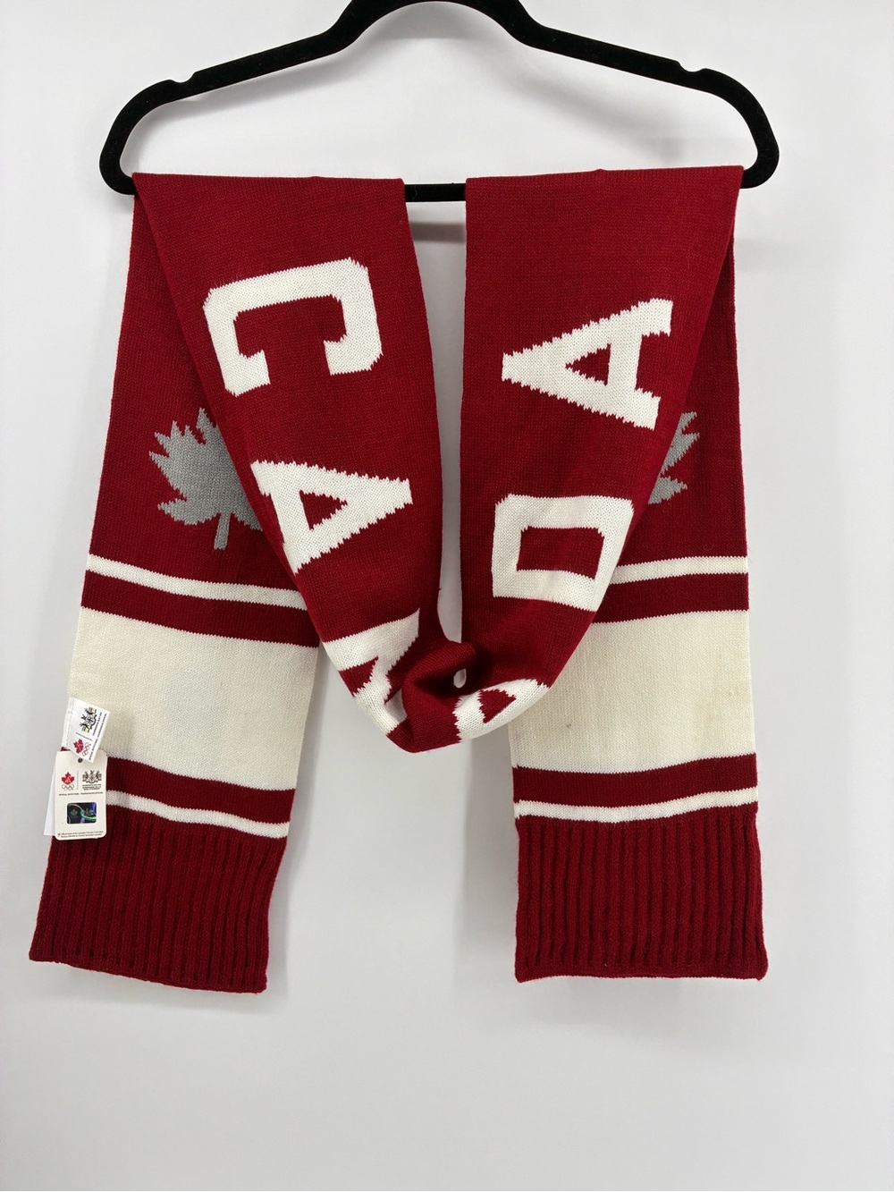 Canada Red and White Knit Scarf - Men Sweater Accessory